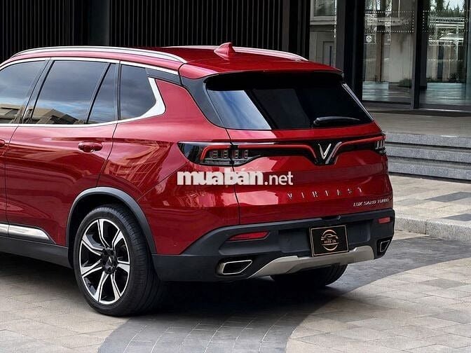  Vinfast Lux SA 2021 Premium 4x4 chỉ có 639 triệu
