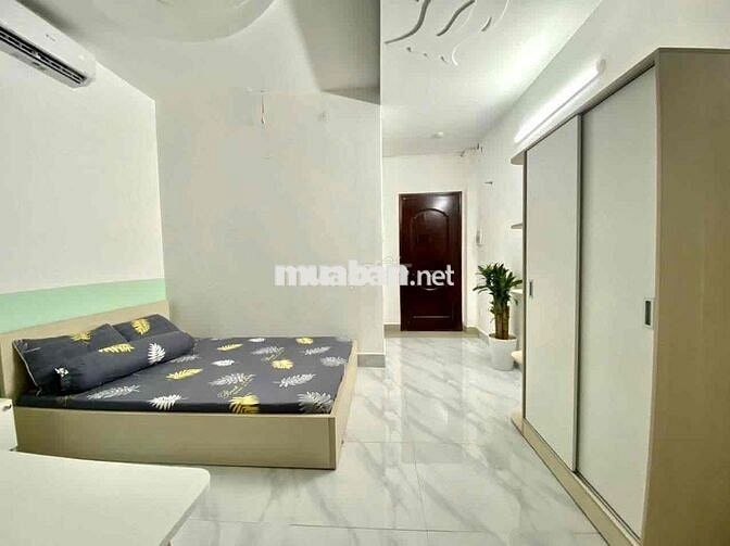 Cho thuê phòng gần Đầm Sen, 26m2, cửa sổ lớn. 4,3tr