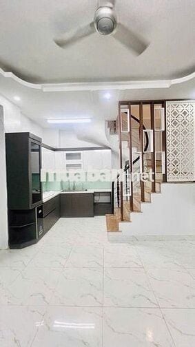 Cho thuê nhà riêng ngõ 467 Lĩnh Nam -35m2 - 5 tầng