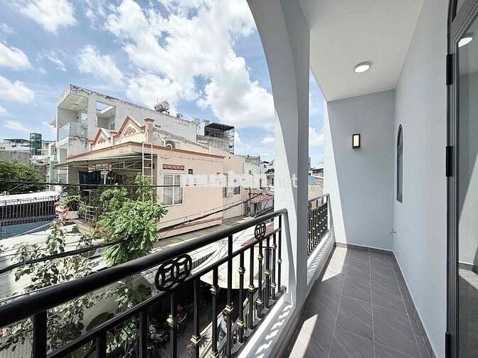 🏡 BÁN NHÀ NGAY PHẠM VĂN ĐỒNG SÁT BÌNH THẠNH - NGANG 5M - 6.19 TỶ 🏡