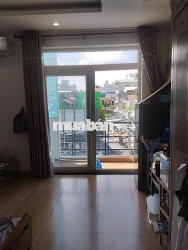 Phòng trọ ban công gần Peal Plaza