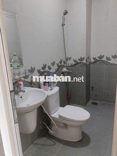 Phòng trọ ban công gần Peal Plaza