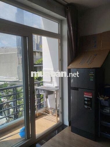 Phòng trọ ban công gần Peal Plaza