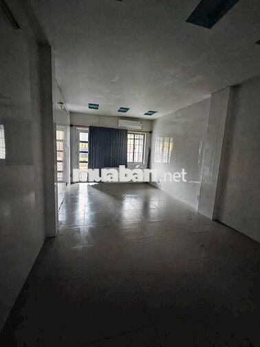 Mặt Tiền Lê Quang Định 200m2 Có 3 Tầng 4 Phòng Cho Làm Quán Ăn