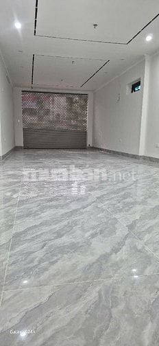 Cho thuê nhà măt phố nguyễn cơ thạch . Dt. 45 m2 * 6 tầng mới . ( hddh