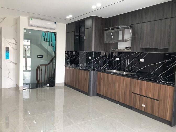 Nhà riêng143/74 Nguyễn Chính Hoàng Mai, 55m x 6T thang máy, giá13,8 ty