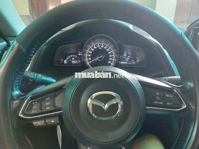 Mazda Mazda 3 2017 Trắng 10825 km