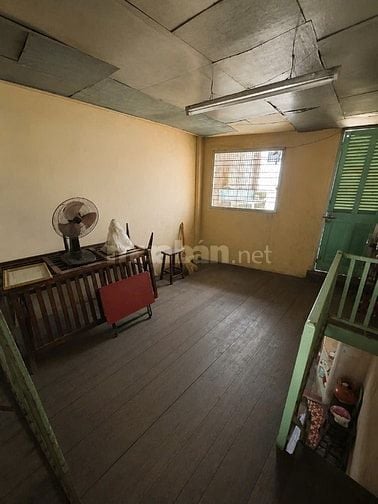 Chính chủ bán nhà cũ tiện xây mới hẻm 4m Võ Văn Kiệt Q.1 - 3,8m x 10m