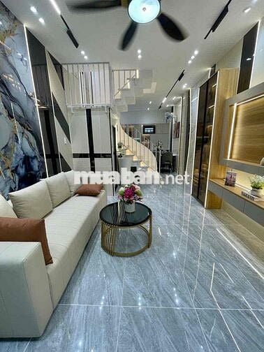 🏡 LÊN SÓNG SIÊU PHẨM NGAY CV LÀNG HOA - 35M2 - P8, GV, HCM - 4.5 TỶ 🏡