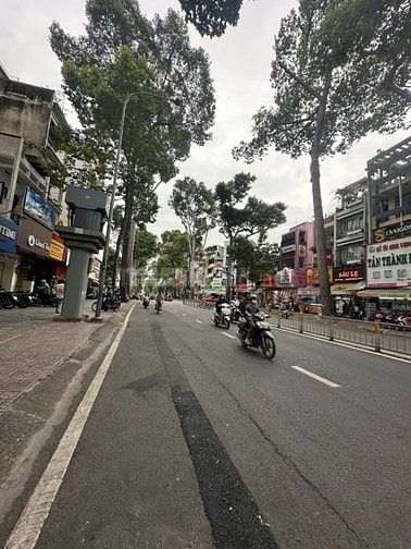 BÁN NHÀ 6 TẦNG MT NGUYỄN TRI PHƯƠNG ĐOẠN ĐẸP NHẤT QUẬN 10 CHỈ 33 TỶ TL