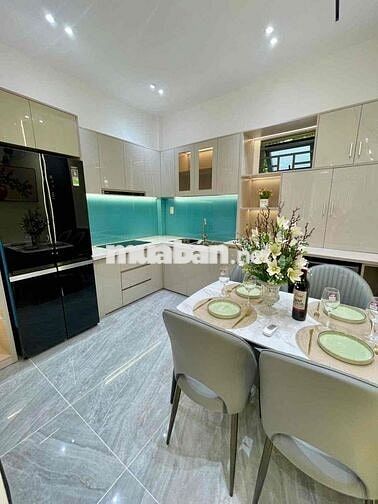 🏡 LÊN SÓNG SIÊU PHẨM NGAY CV LÀNG HOA - 35M2 - P8, GV, HCM - 4.5 TỶ 🏡