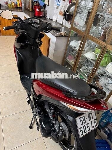 Yamaha Luvias 2013 Đỏ đen