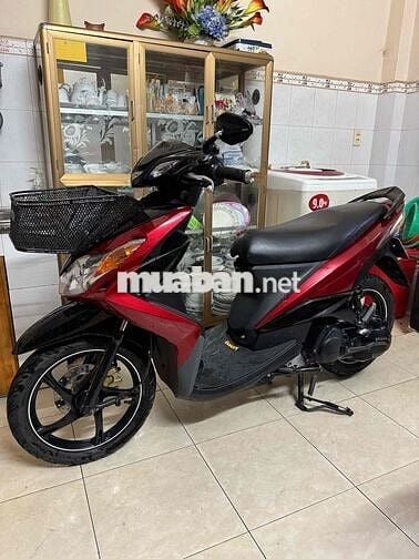 Yamaha Luvias 2013 Đỏ đen