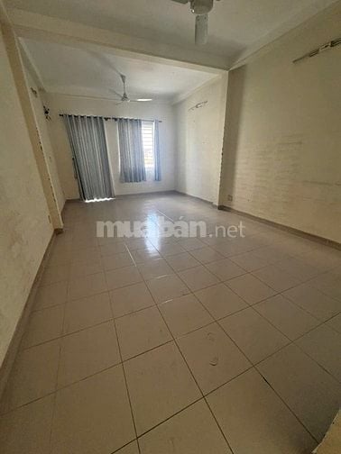 Cho thuê nhà nguyên căn 1004 Lạc Long Quân, TP HCM