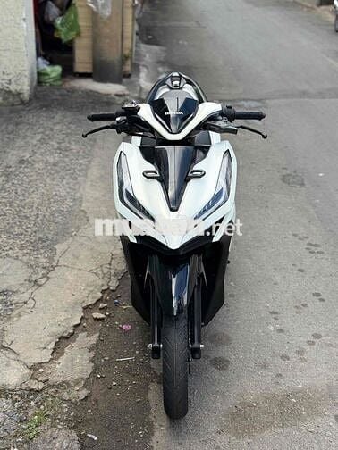 Vario 150 bstp . góp đưa 14tr nhận xe
