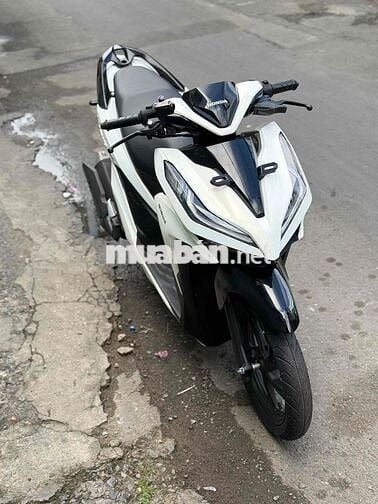 Vario 150 bstp . góp đưa 14tr nhận xe