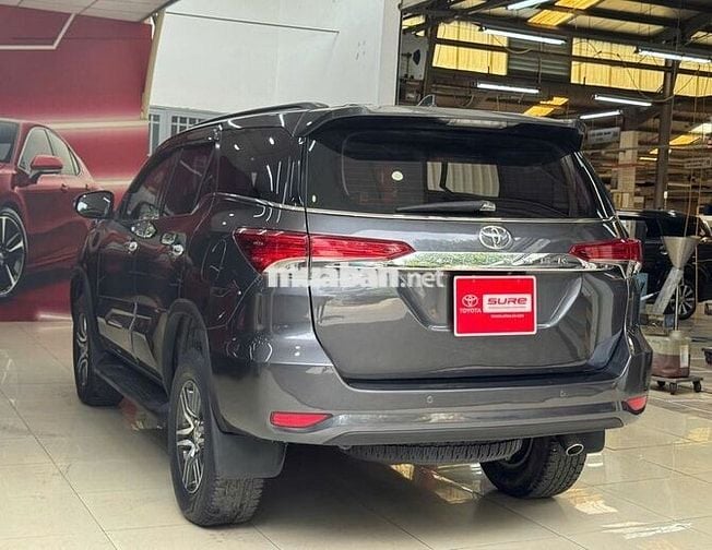 FORTUNER 2.7V MÁY XĂNG TỰ ĐỘNG 1 CẦU - GIÁ CÒN BỚT