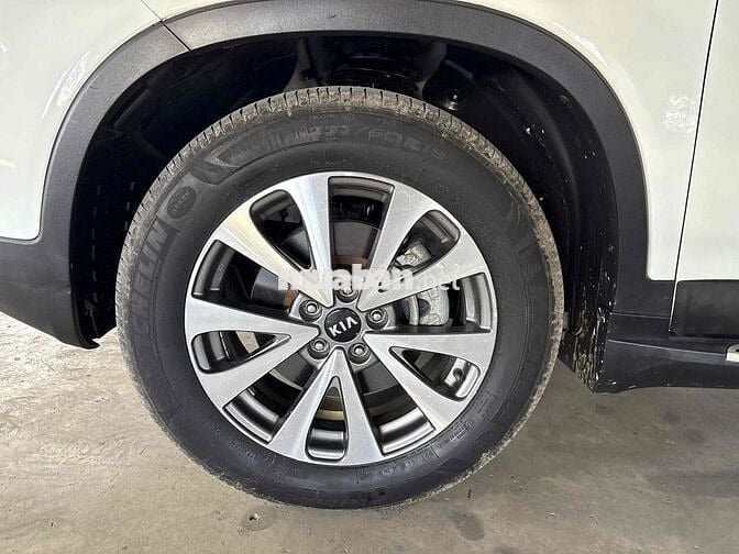 KIA Sorento 2015 2.4 GATH Trắng 41.000 km 1Chủ