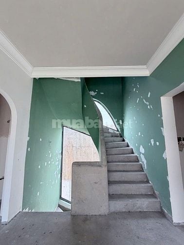 BÁN BIỆT THỰ 520m2 - 99/8 ĐẶNG VĂN BI TP THỦ ĐỨC , GẦN VICOM 