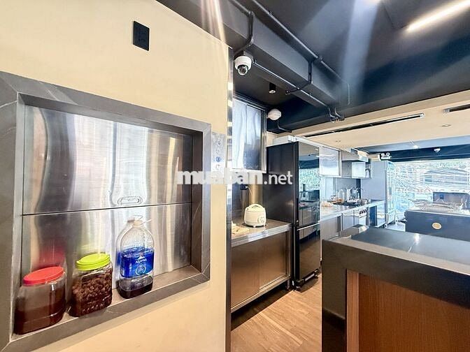 🏢 CHO THUÊ MẶT BẰNG LÔ GÓC 4 TẦNG MỚI – TRUNG TÂM NHA TRANG 