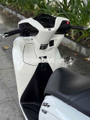 Honda SH350i 2025 Trắng bạc 4.000km