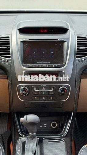 KIA Sorento Deluxe 2020 SUV Trắng 7 chỗ