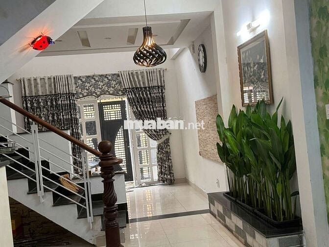 CHO THUÊ NHÀ NC QUANG TRUNG 1 TRỆT 1 LỬNG 2 LẦU 3PN 3WC GIÁ 14.5TR