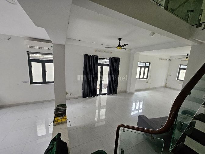 🏢 CHO THUÊ TẦNG TRỆT 232M² — MẶT TIỀN ĐƯỜNG SỐ 4, KDC KHANG AN, TP. T