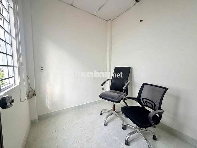 Sát MT - Hồ Xuân Hương - Bình Thạnh ( 4PN - nội thất cơ bản )