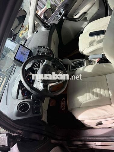 Ford Fiesta Xám Tự động 5 chỗ
