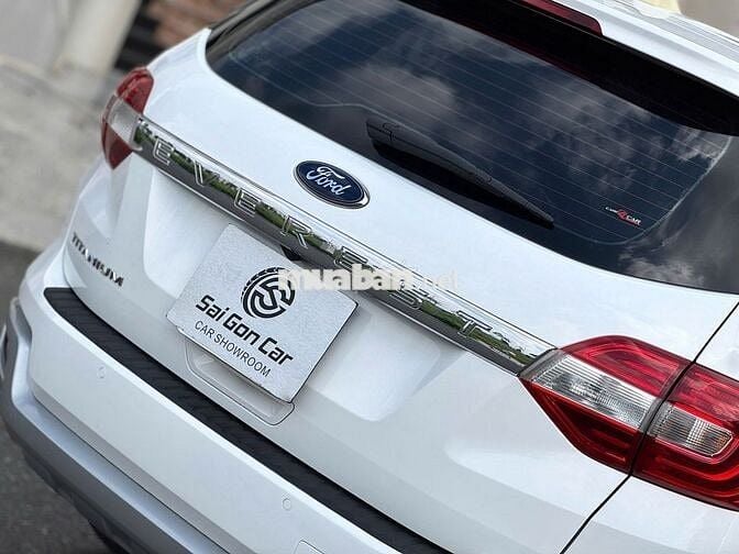 Ford Everest Titanium 2019 Trắng 78.000 km 1 cầu