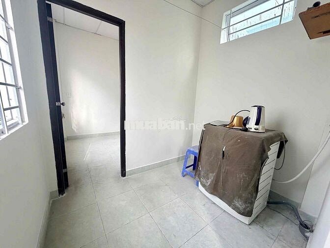Sát MT - Hồ Xuân Hương - Bình Thạnh ( 4PN - nội thất cơ bản )
