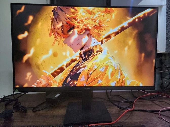 SAMSUNG LS24F320GAEXXV tấm nền IPS full HD 120Hz tốc độ phản hồi 5ms