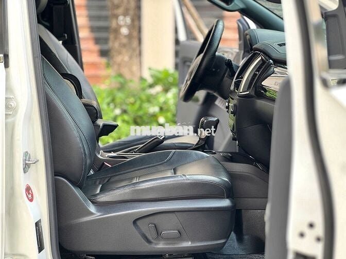 Ford Everest Titanium 2019 Trắng 78.000 km 1 cầu