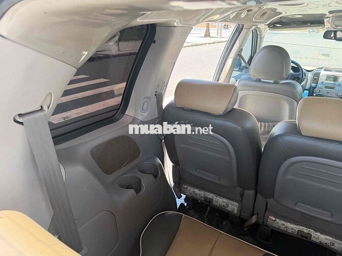 Kia Carnival 2010 Tự động Bạc