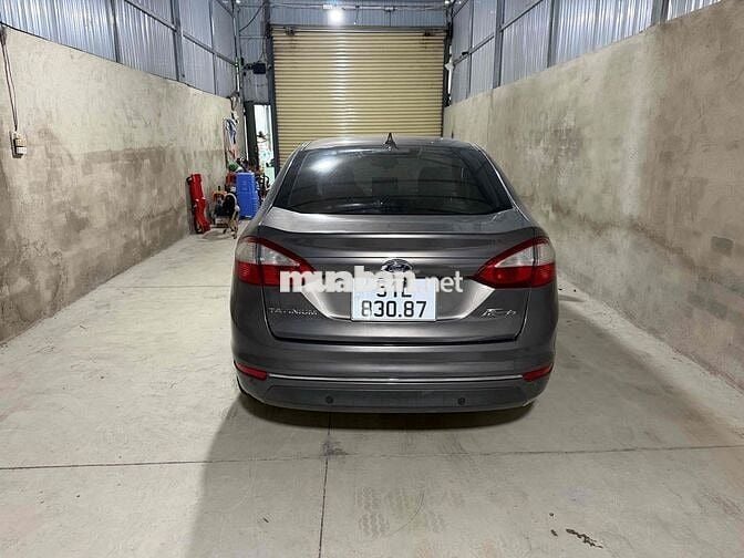 Ford Fiesta Xám Tự động 5 chỗ