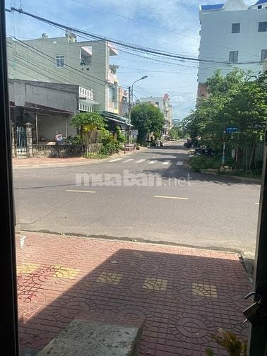  CẦN BÁN NHÀ MẶT TIỀN HÀM NGHI PHƯỜNG BÌNH ĐỊNH TỈNH GIA LAI (MỚI )