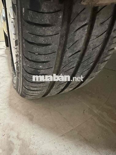 Ford Fiesta Xám Tự động 5 chỗ