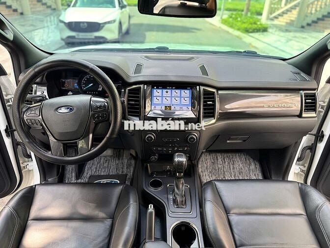 Ford Everest Titanium 2019 Trắng 78.000 km 1 cầu