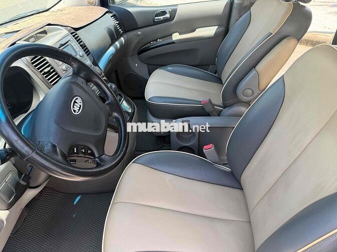 Kia Carnival 2010 Tự động Bạc