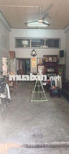 Cần bán gấp nhà nền lớn nằm gần chợ p8