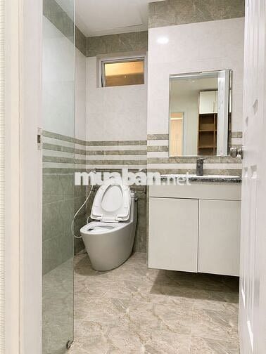 CHO THUÊ CĂN HỘ BABYLON 109M² – 3PN 2WC – NHÀ TRỐNG – 15TR/THÁNG