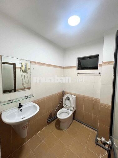 Cho thuê căn duplex có gác rộng máy giặt full nt Tô Hiến Thành Quận 10