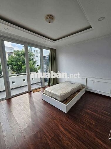 Cho thuê Biệt thự Mỹ Giang 2B, Phú Mỹ Hưng, Quận 7