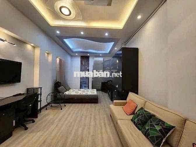 Sát mặt tiền Lý Thái Tổ .Q10 . full nội thất . 3pn .ngang 4,2m