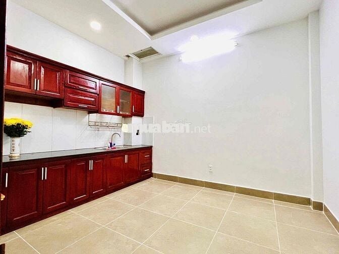 nhà đẹp Phường Tân Sơn, gần Deport Phạm Văn Bạch
