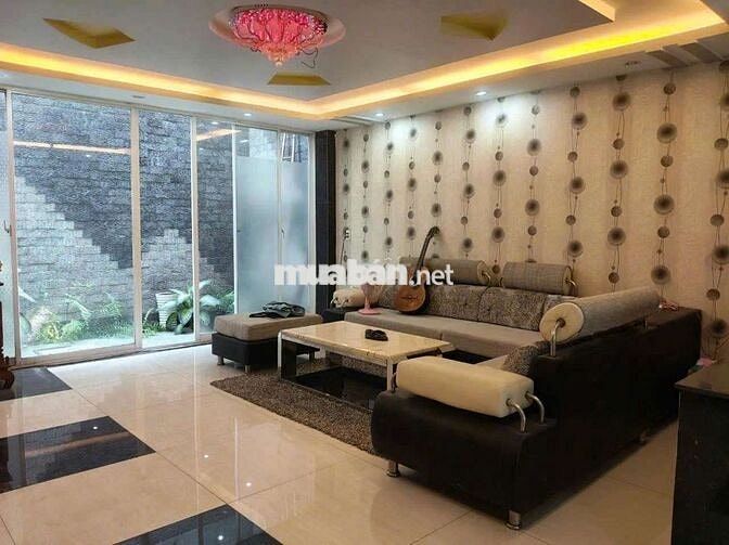 Cho thuê nhà nguyên căn Hoàng Quốc Việt Quận 7 ( cách PMH 2 phút )