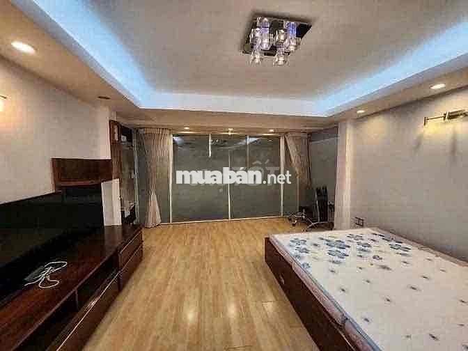 Sát mặt tiền Lý Thái Tổ .Q10 . full nội thất . 3pn .ngang 4,2m