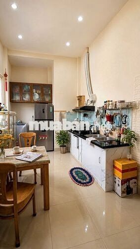 Bán nhà hẻm Ô tô Nguyễn Đình Chiểu, QUẬN 3, DT 4 x 9m (35 m2), 8 tỷ