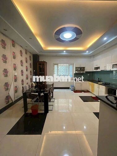 Cho thuê nhà nguyên căn Hoàng Quốc Việt Quận 7 ( cách PMH 2 phút )